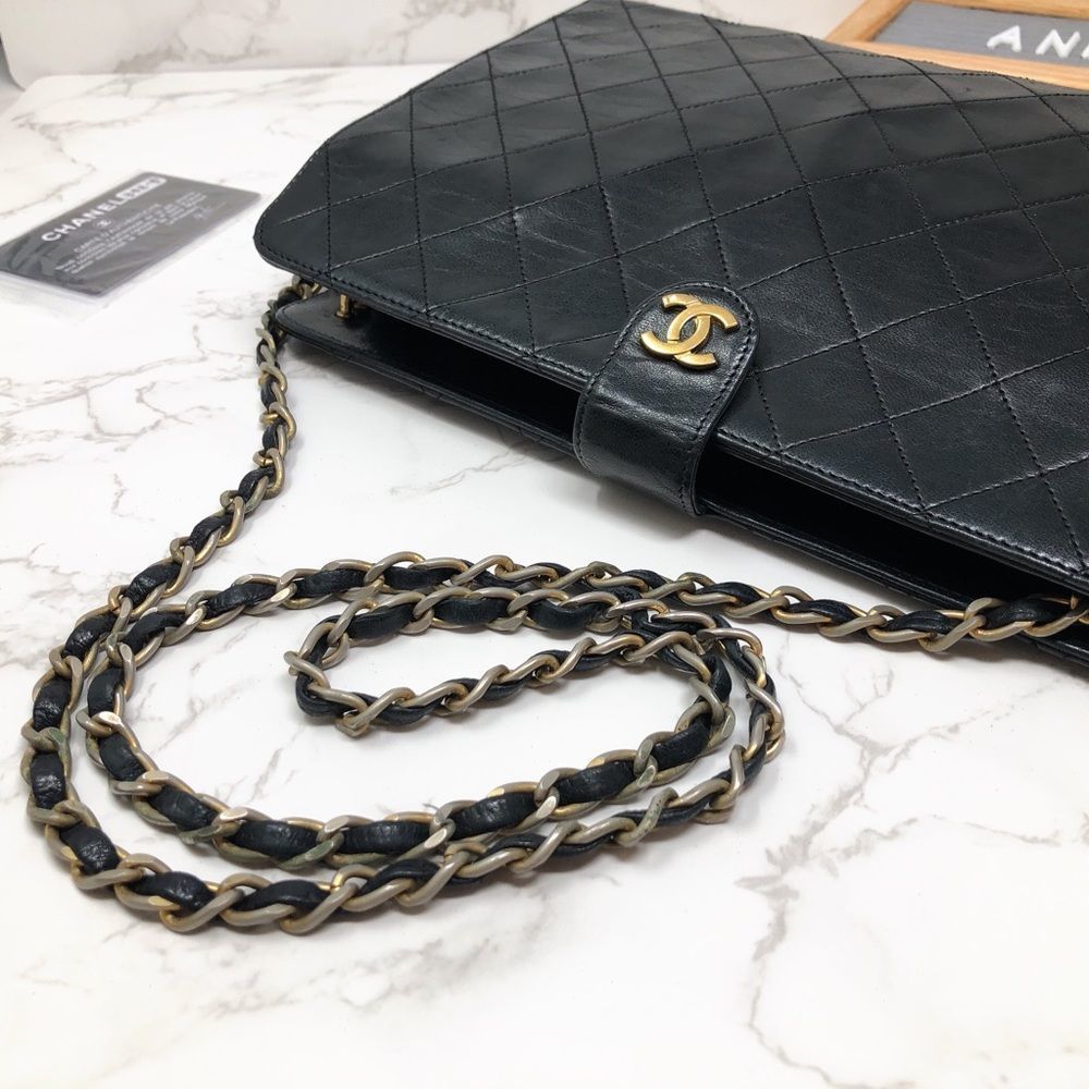 SOLD ✅ CHANEL Vintage CC Quilted Classic Single Flap Bag in Black Lambskin - Picture 6 of 13